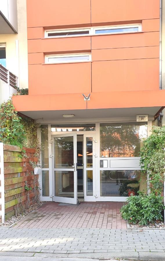 Apartment Wroc'love By Me & Mosiezna & Free Garage & Self Check In 24h